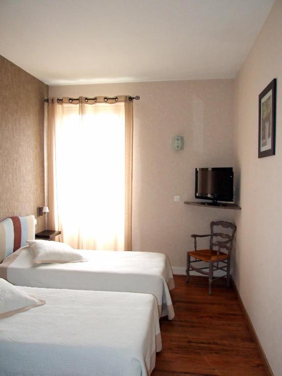 Logis Hotel L'Occitan 2 Etoiles Gaillac Phòng bức ảnh
